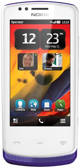 Nokia700_5.jpg